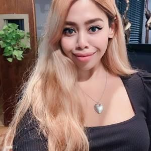 Meet your Posher, Samiha